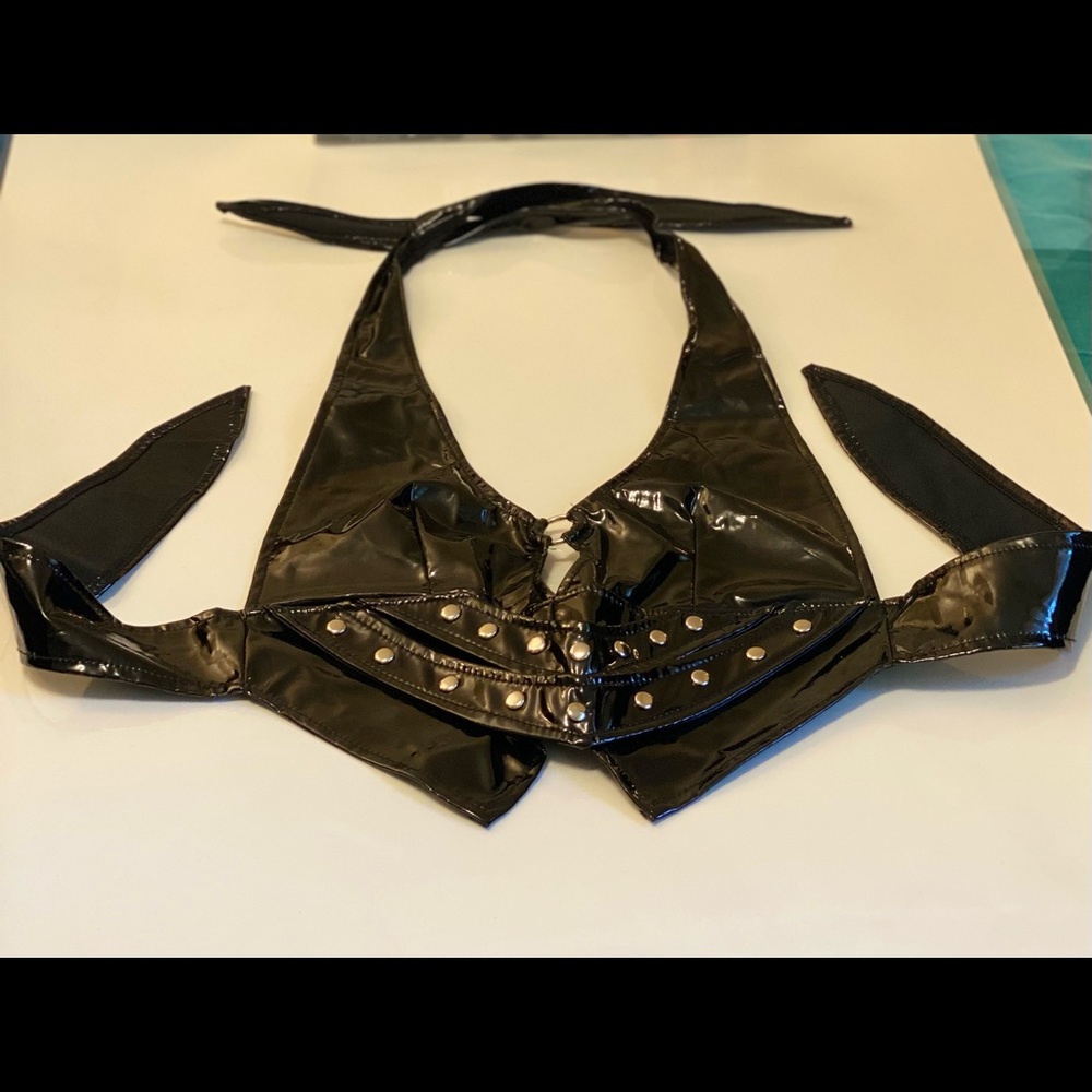 Halter top